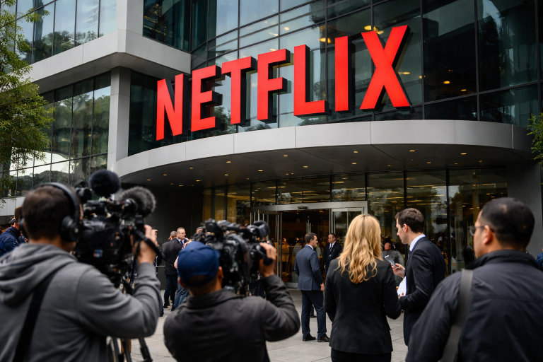 Netflix stock is on the cusp of a strong surge: here’s why